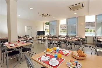 Inter-hotel Sea Side Park 3* Villeneuve-Loubet