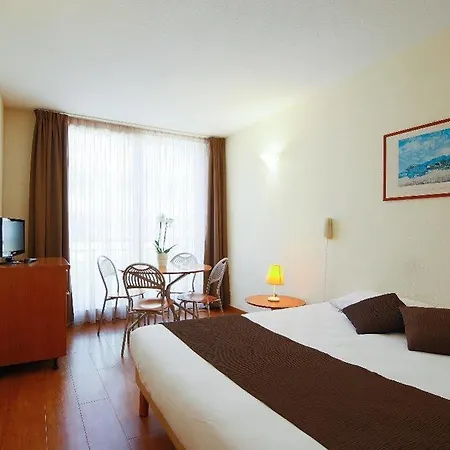 Inter-hotel Sea Side Park Apartmanhotel Villeneuve-Loubet